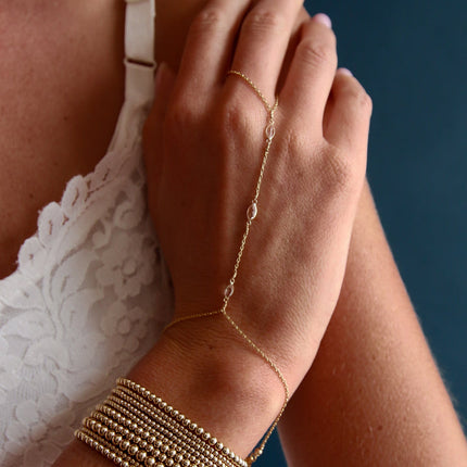 Hand Chain con Topacio Blanco mujer