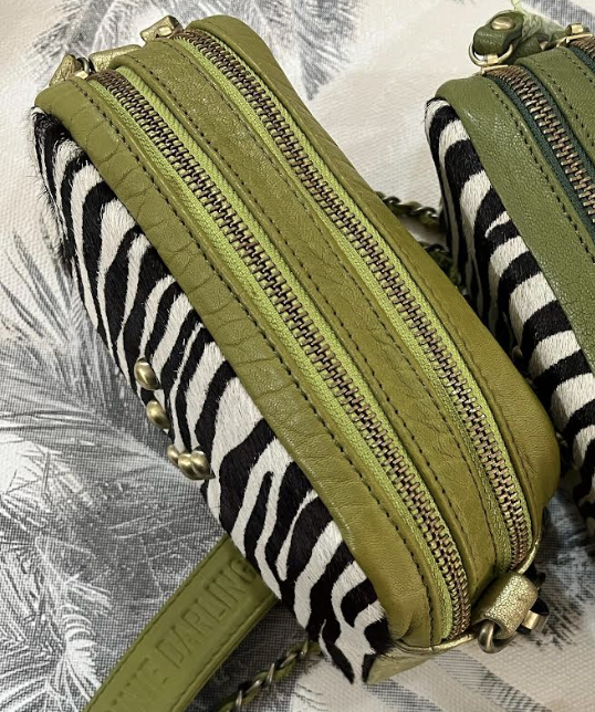 Bolsos Make Me Up Rock Pistacho Oscuro - Zebra