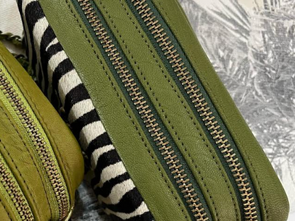 Bolsos Make Me Up Rock Pistacho Claro - Zebra