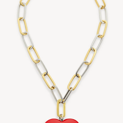 Collar con Corazón color rubí.