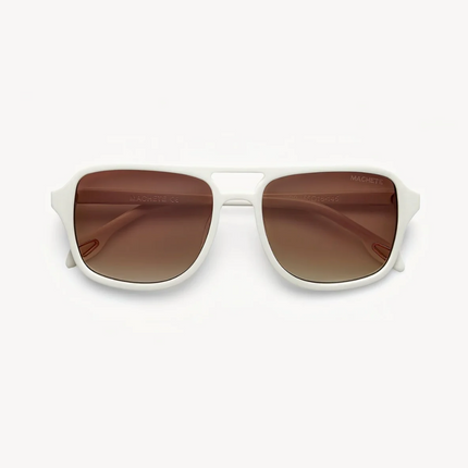Gafas de sol de aviador hechas a mano con acetato italiano reciclable.