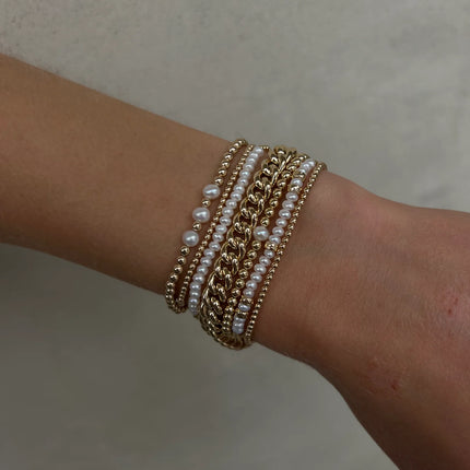 14k Gold Bracelet with 3 White Pearls