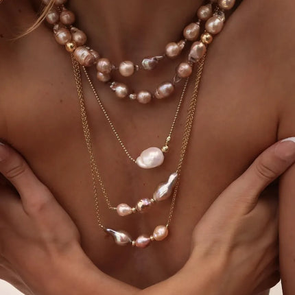  Collar con Perla Barroca